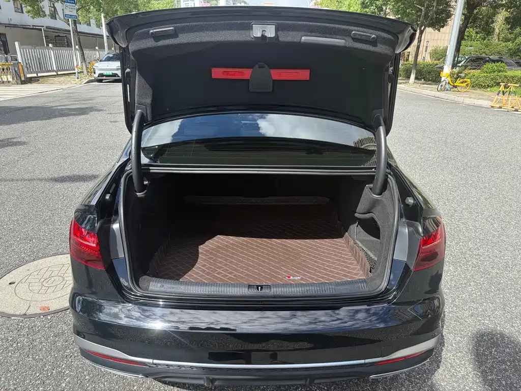 Audi A4L — миниатюра 17