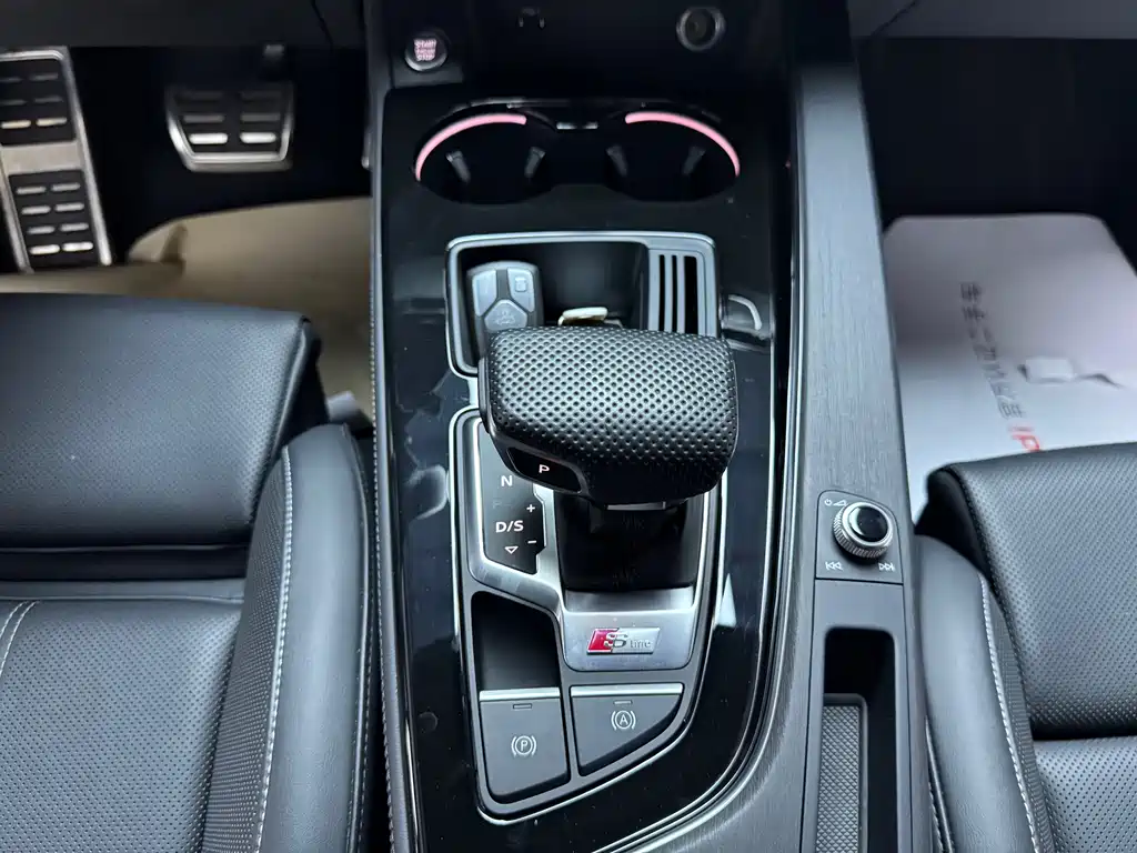 Audi A4L — миниатюра 8