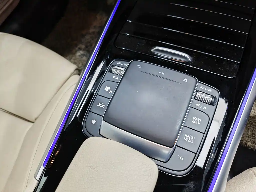 Mercedes-Benz EQB — миниатюра 19