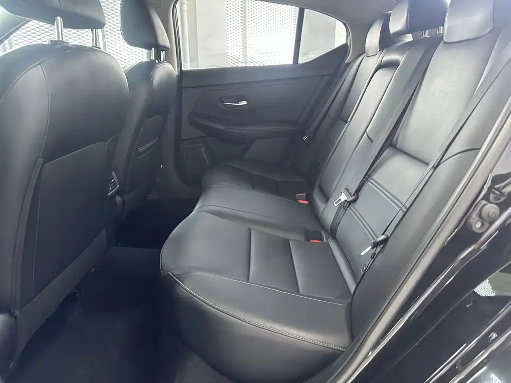 Nissan Sylphy — миниатюра 7