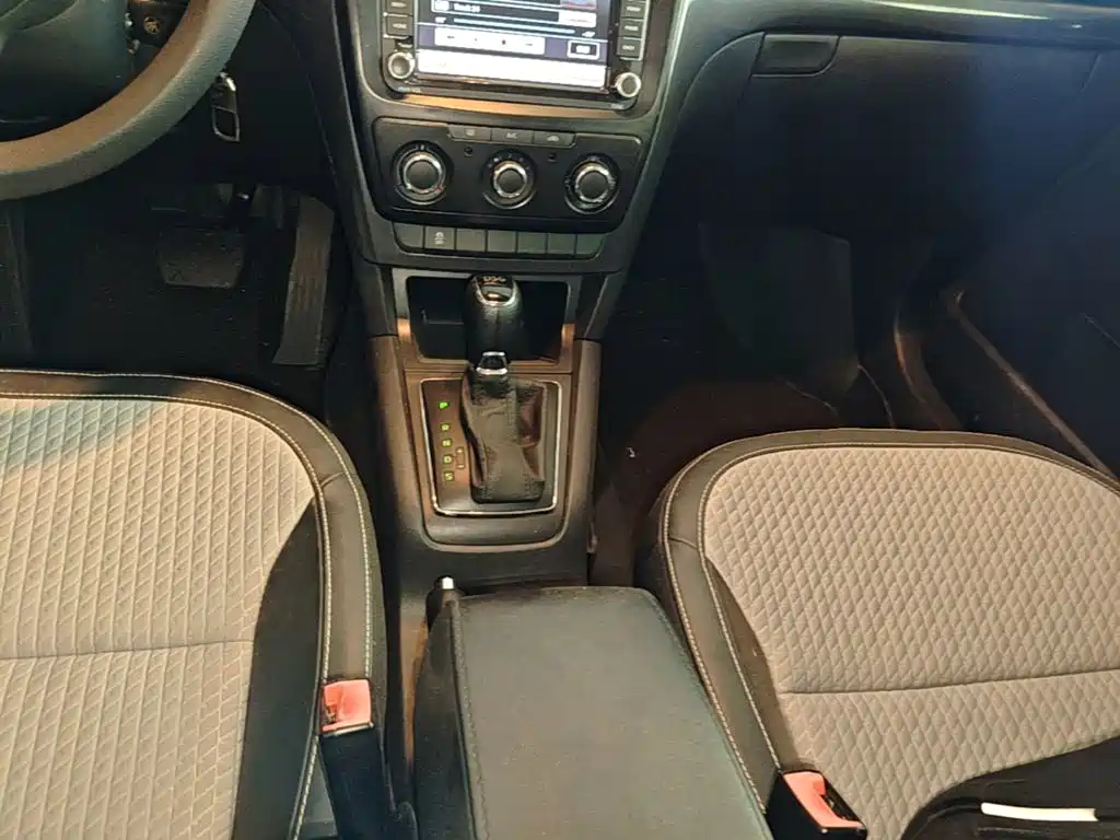 Skoda Yeti — миниатюра 14