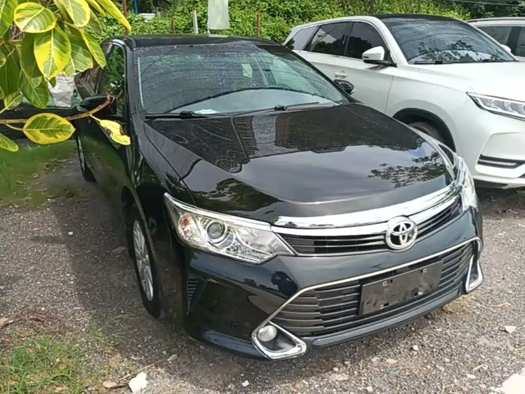 Toyota Camry — миниатюра 4