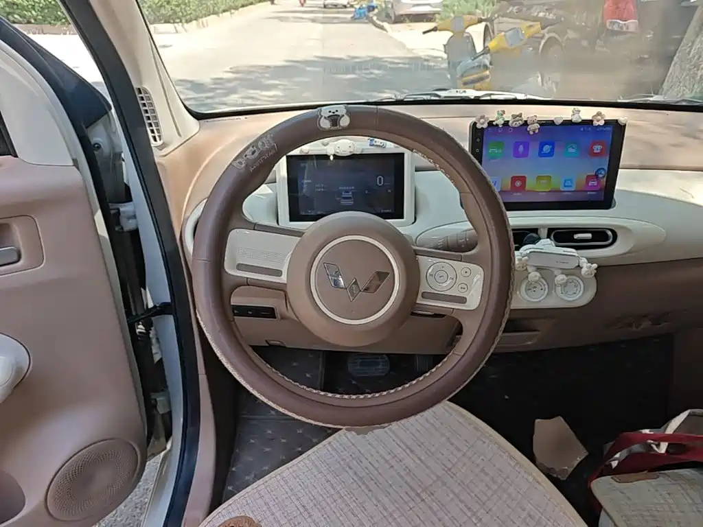 Wuling MINIEV — миниатюра 11