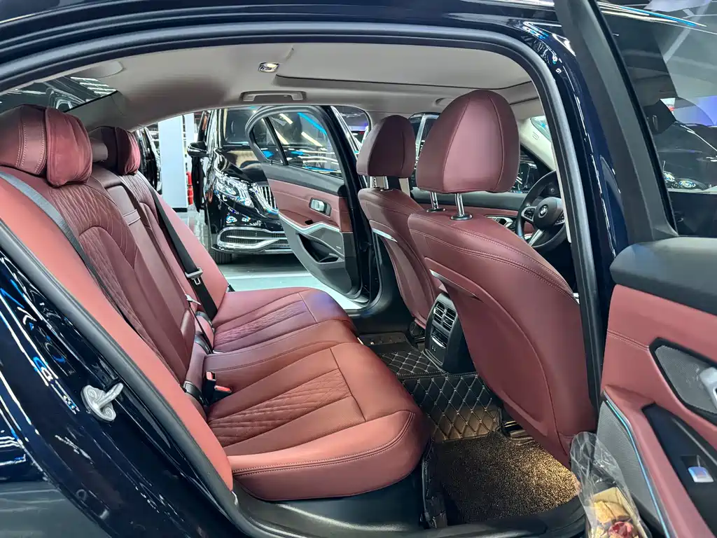 BMW 3 Series — миниатюра 10