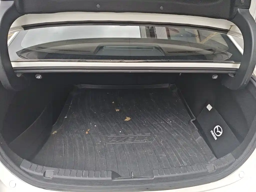 Mazda 3 Axela — миниатюра 19
