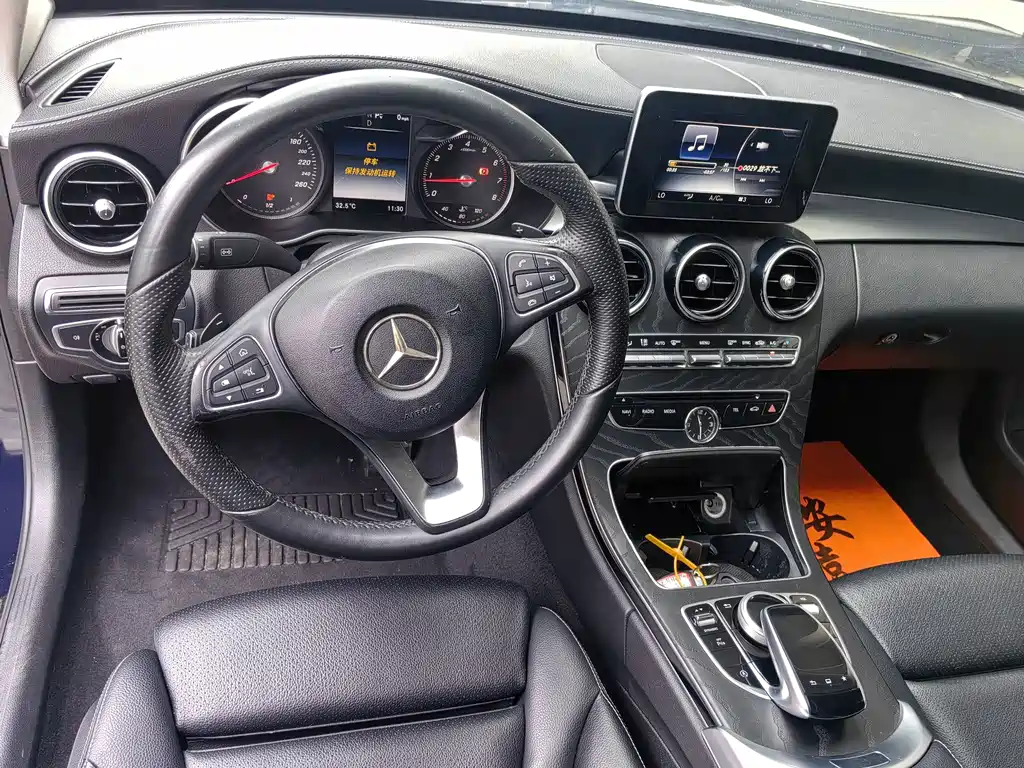 Mercedes-Benz C-Class — миниатюра 10
