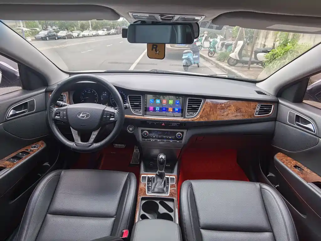 Hyundai Mistra — миниатюра 10