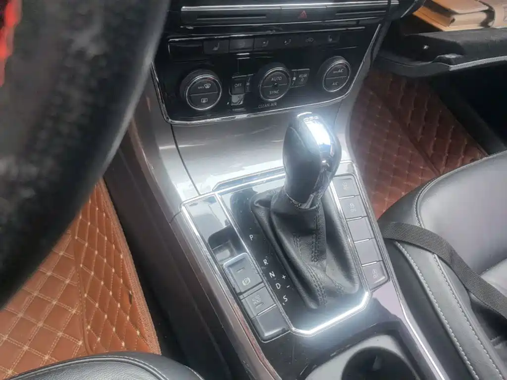 Volkswagen Passat — миниатюра 14