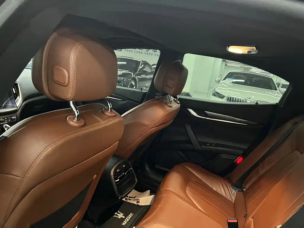 Maserati Ghibli — миниатюра 10