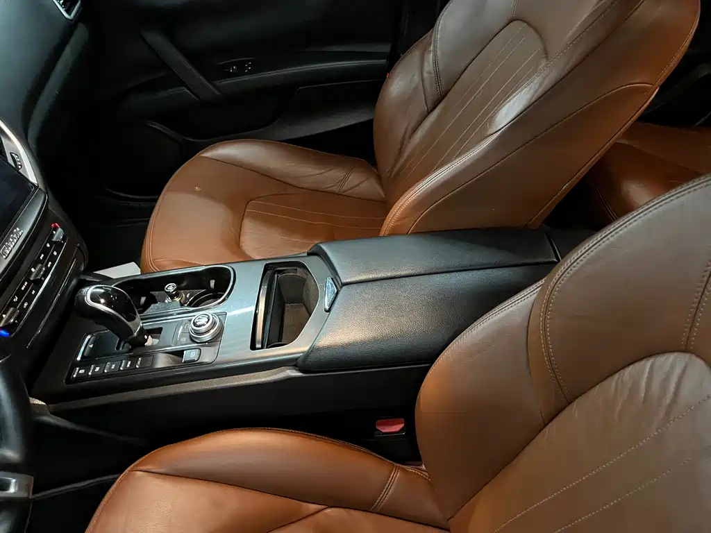 Maserati Ghibli — миниатюра 5