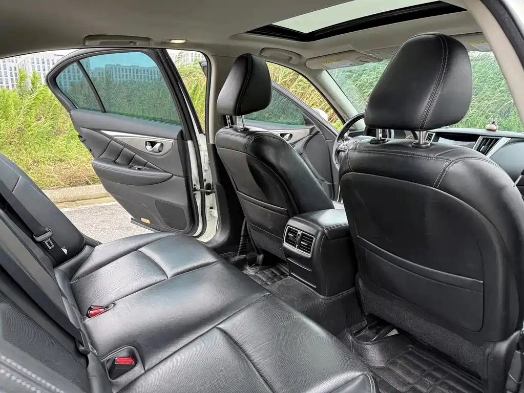 Infiniti Q50L — миниатюра 6