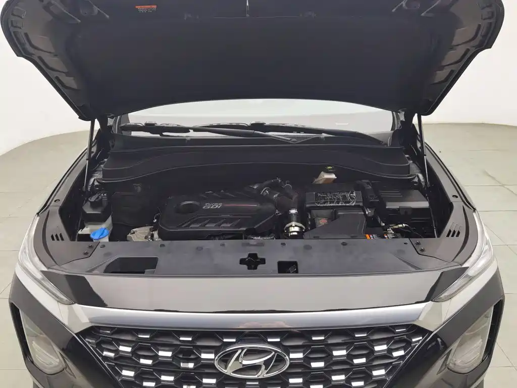 Hyundai Santa Fe — миниатюра 6
