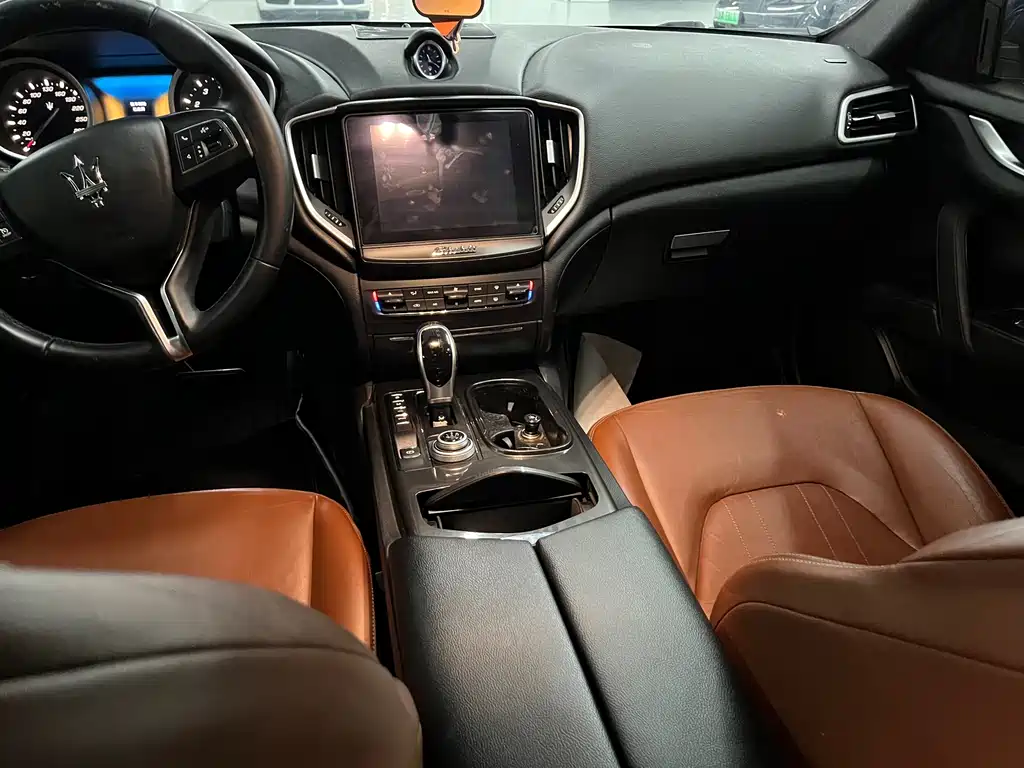 Maserati Ghibli — миниатюра 8