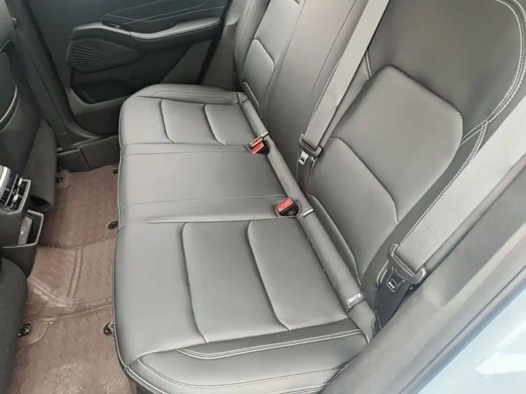 Geely Emgrand — миниатюра 17