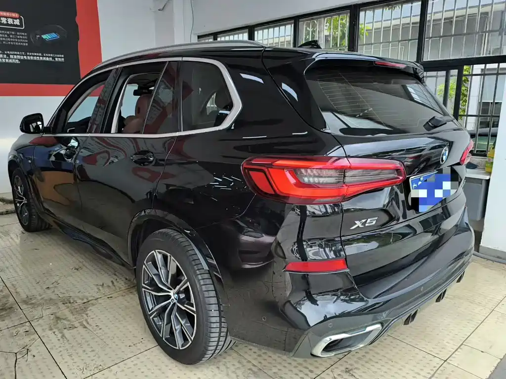 BMW X5 (Import) — миниатюра 4