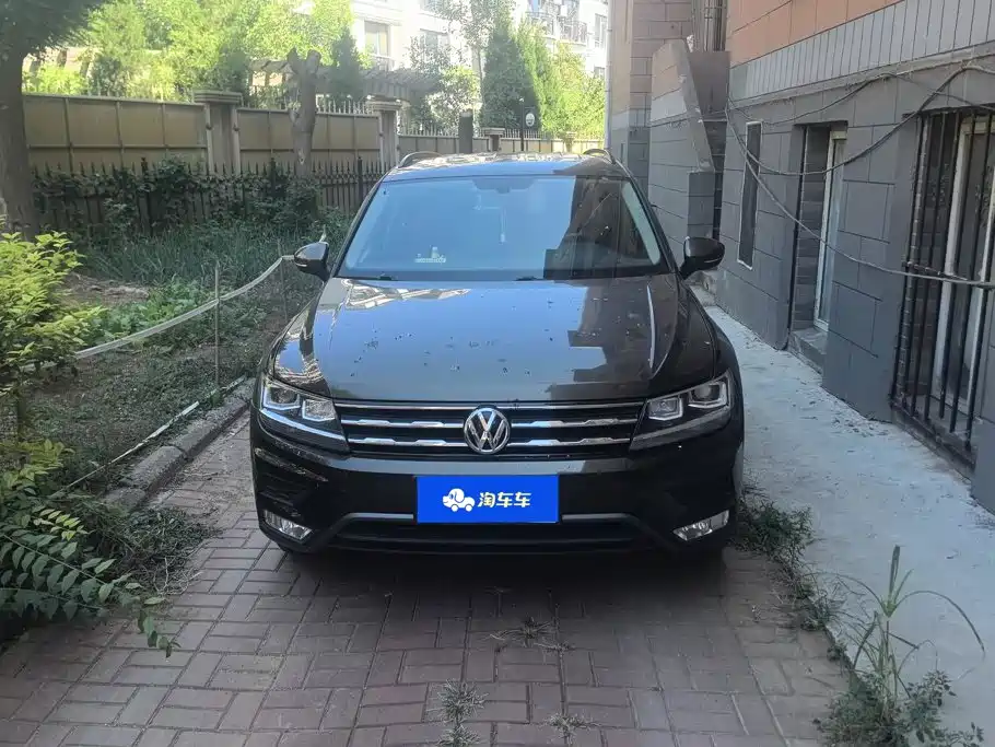 Volkswagen Tiguan L — миниатюра 2