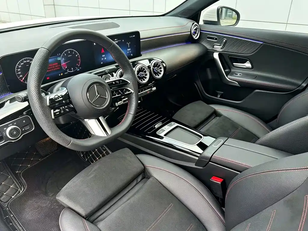Mercedes-Benz A-Class — миниатюра 8
