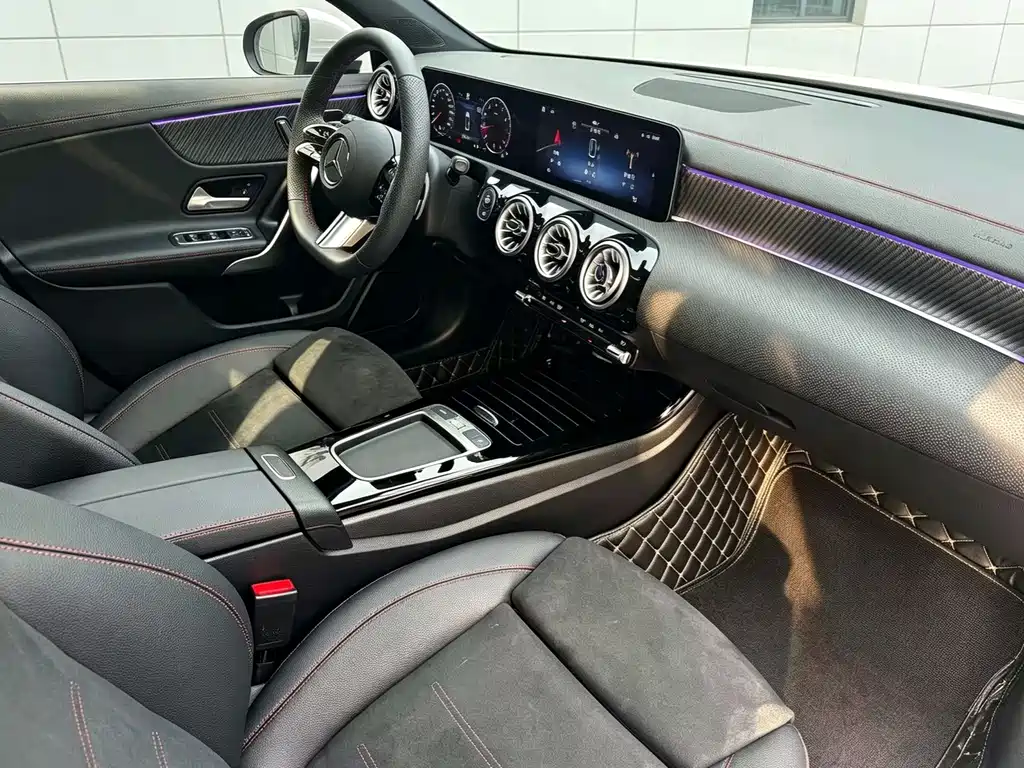 Mercedes-Benz A-Class — миниатюра 9