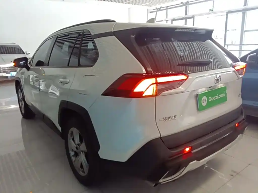 Toyota RAV4 2021 2.0L CVT