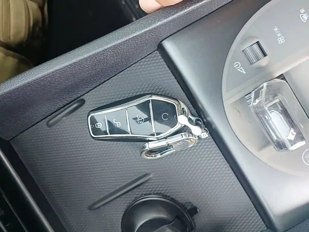 BYD Seal 05 DM-i — миниатюра 9