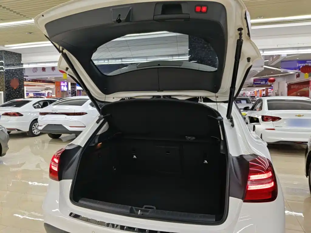Mercedes-Benz GLA — миниатюра 19