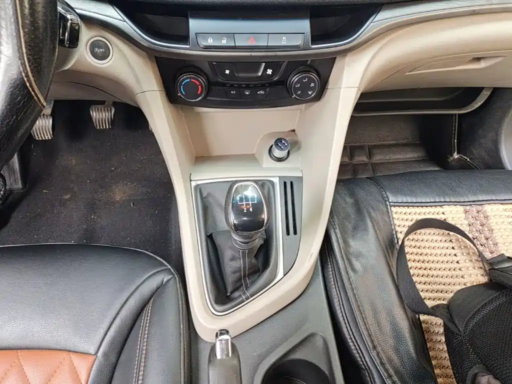 Buick Excelle — миниатюра 14