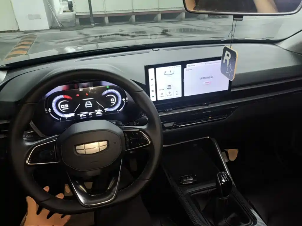 Geely Emgrand — миниатюра 10