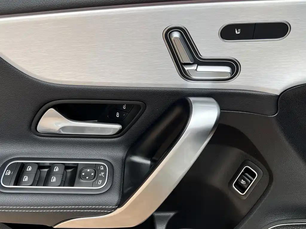 Mercedes-Benz A-Class AMG — миниатюра 4