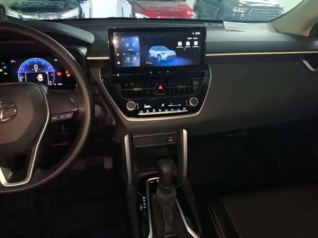 Toyota Frontlander — миниатюра 13
