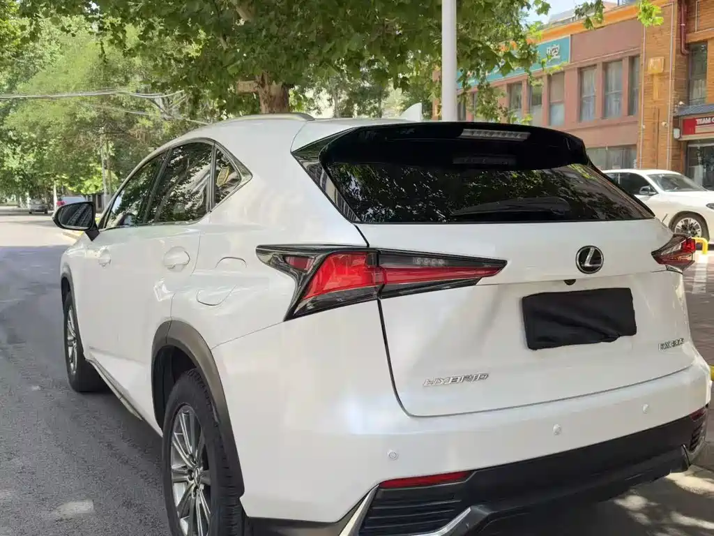 Lexus NX 2017 200
