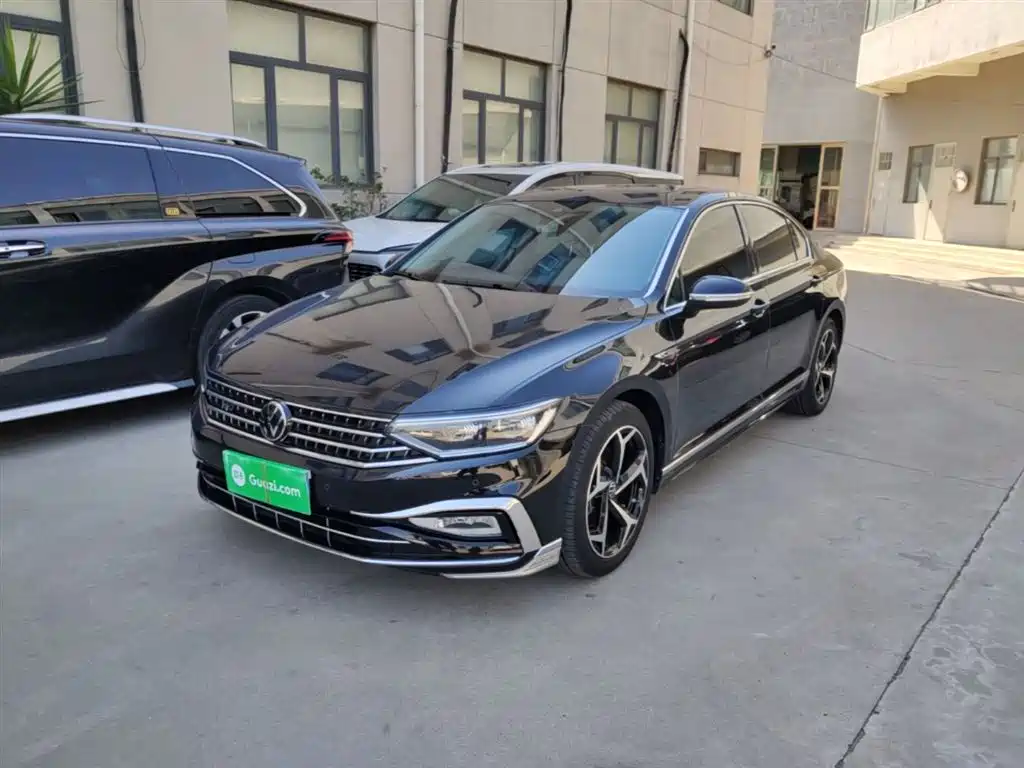 Volkswagen Magotan 2023 200 0k Units Anniversary Edition 330TSI DSG Luxury Type