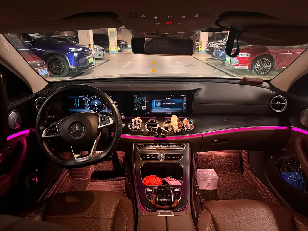 Mercedes-Benz E-Class — миниатюра 7