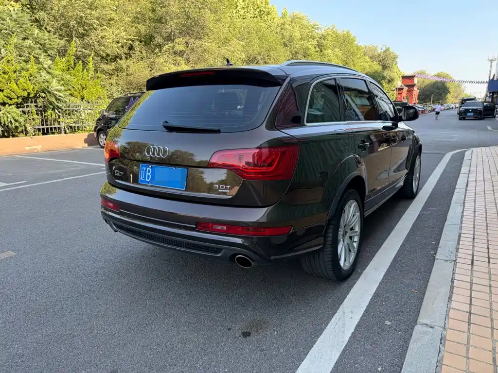 Audi Q7 — миниатюра 17