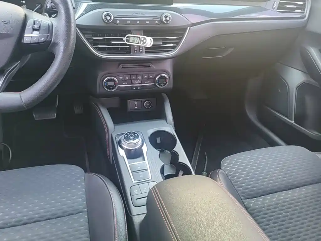 Ford Focus — миниатюра 14