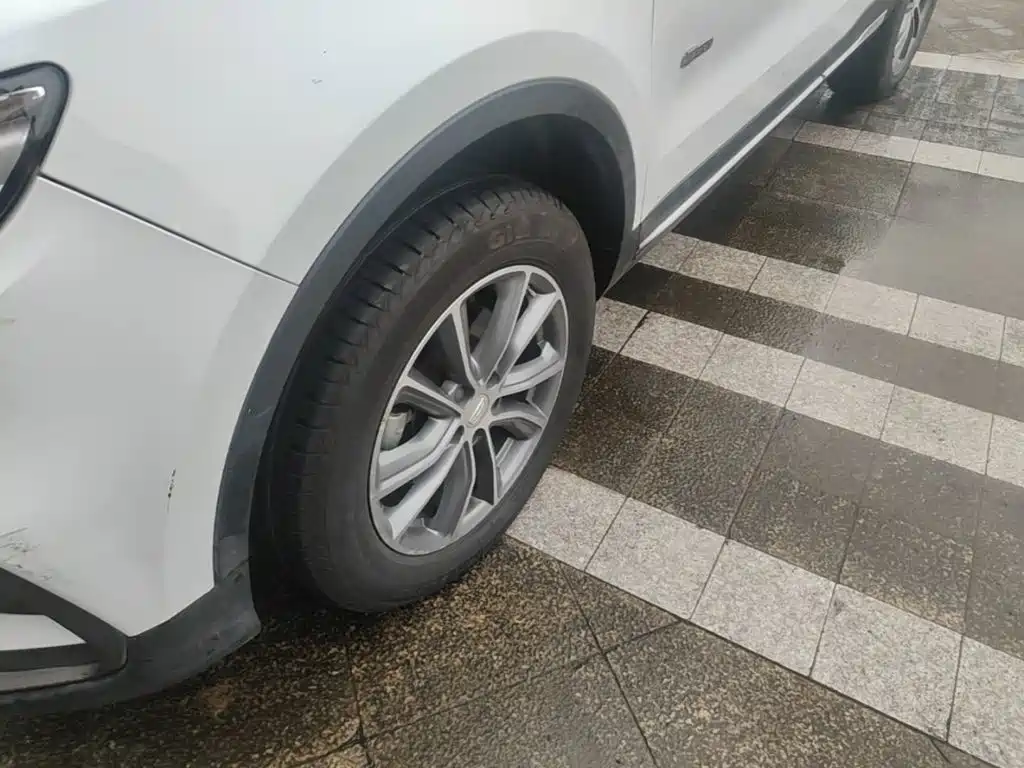 Geely Boyue — миниатюра 23