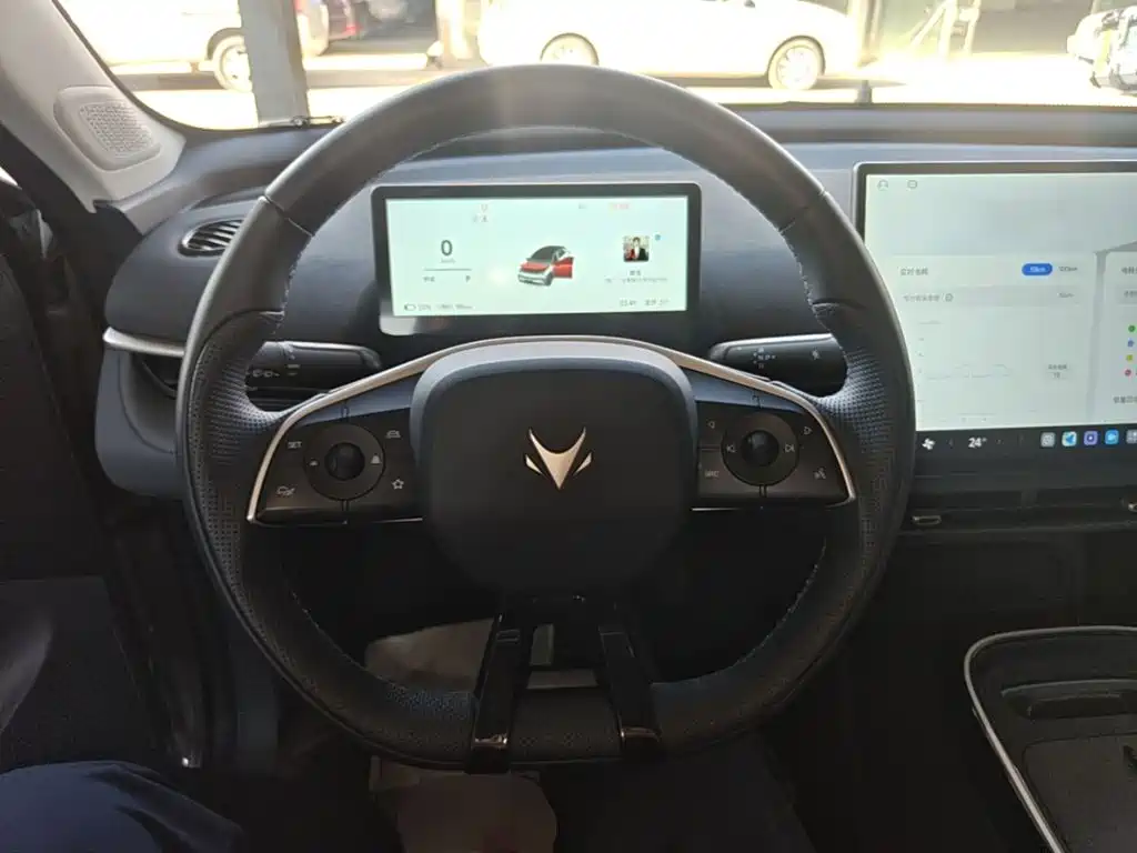 ARCFOX Beta T1 — миниатюра 11
