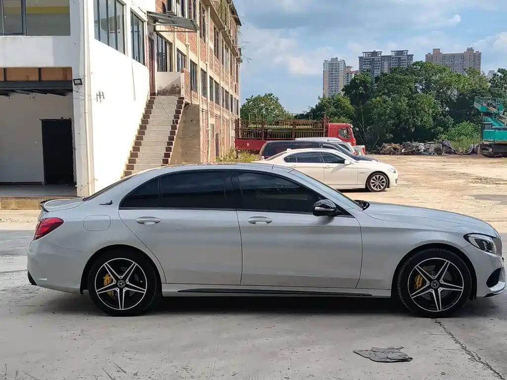 Mercedes-Benz C-Class — миниатюра 3