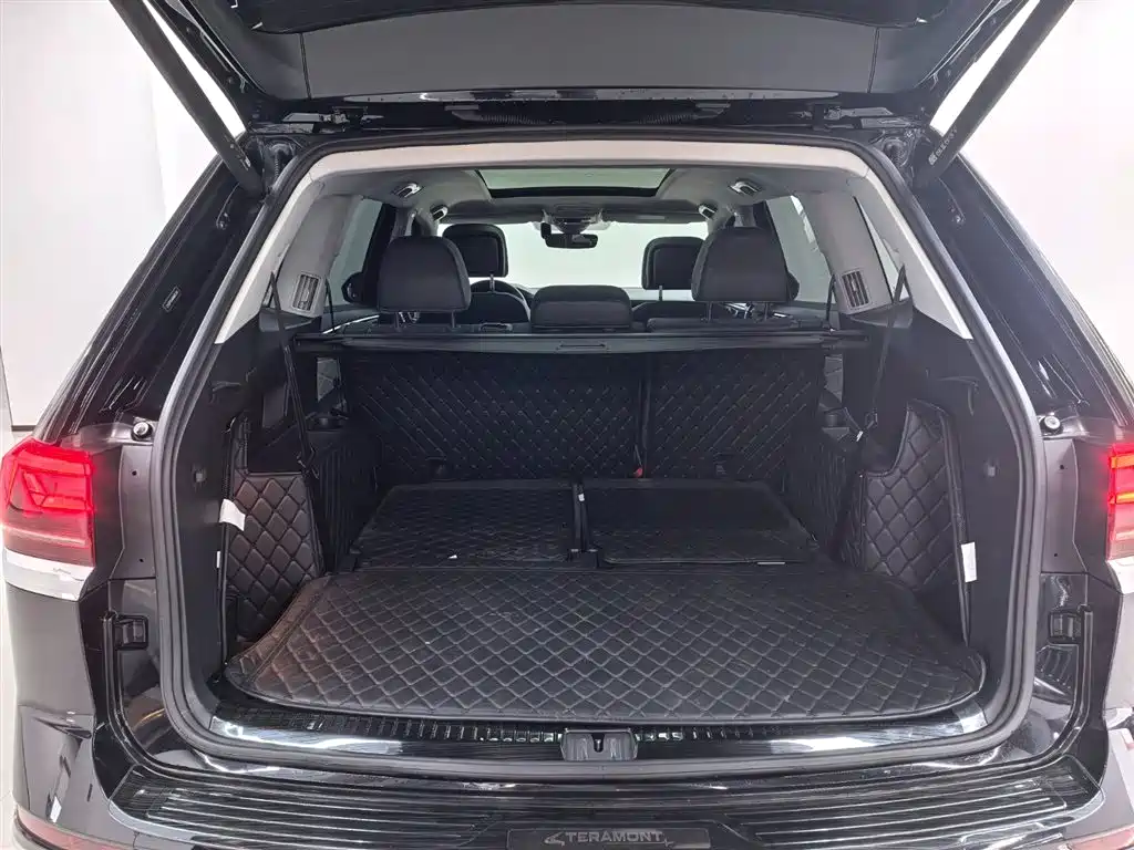 Volkswagen Teramont — миниатюра 7