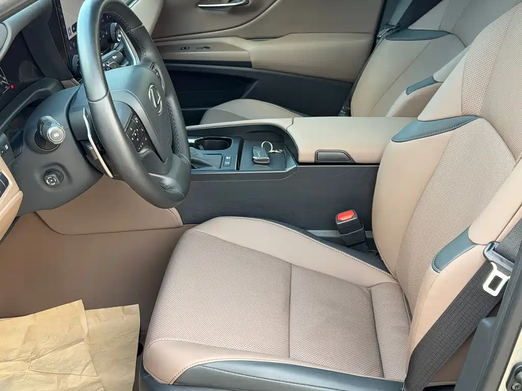 Lexus ES — миниатюра 5