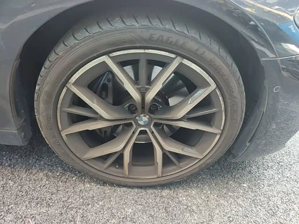 BMW 5 Series (Import) — миниатюра 24