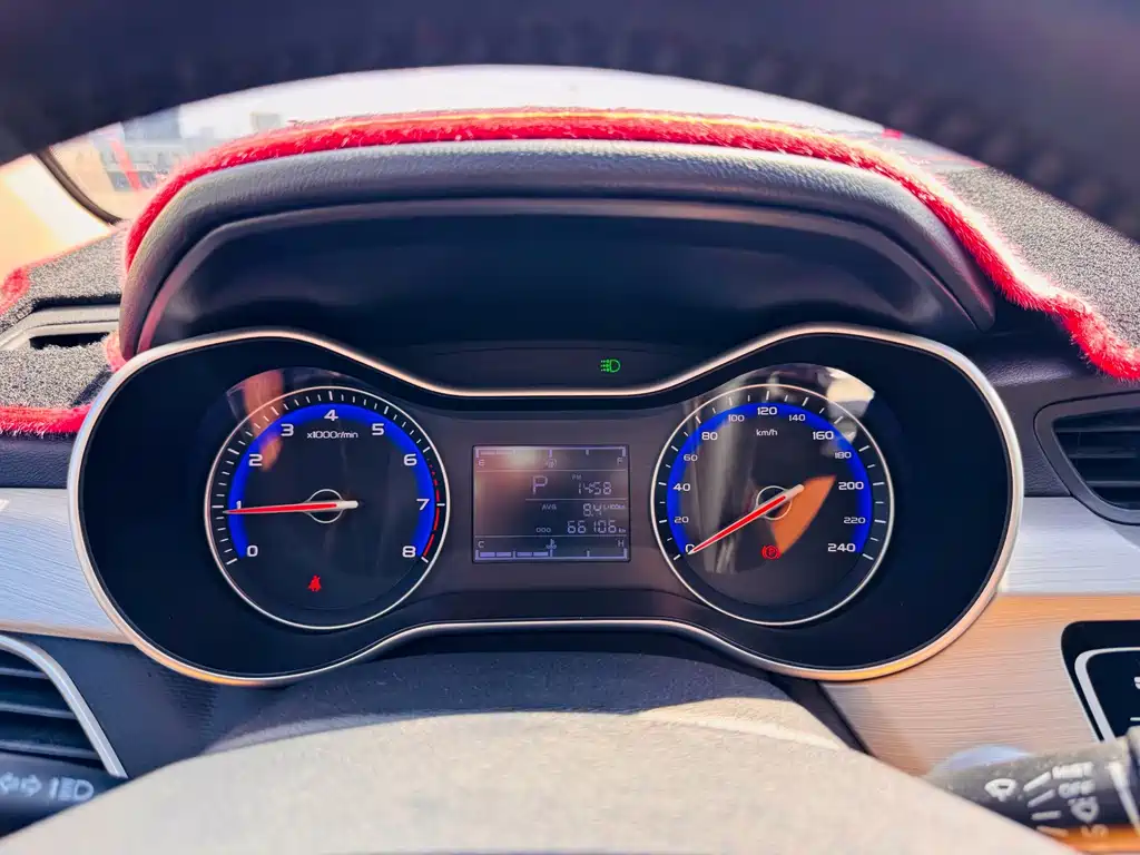 Geely Vision — миниатюра 11
