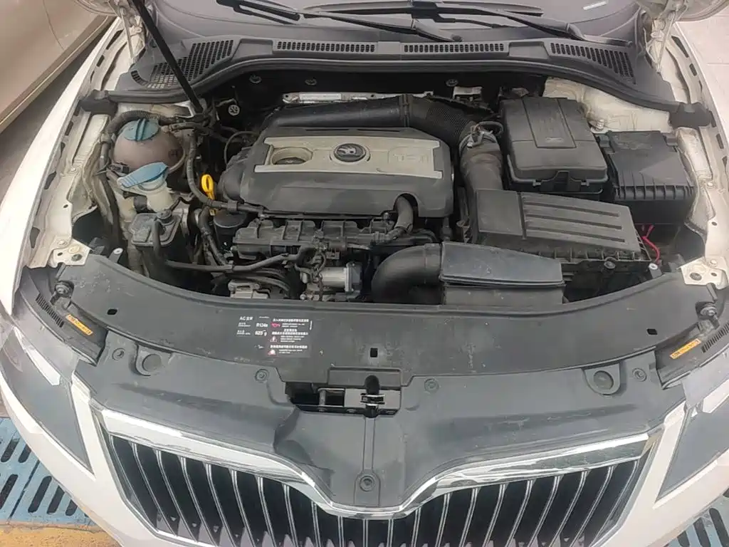 Skoda Superb — миниатюра 20