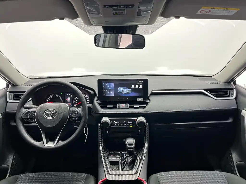 Toyota RAV4 — миниатюра 4