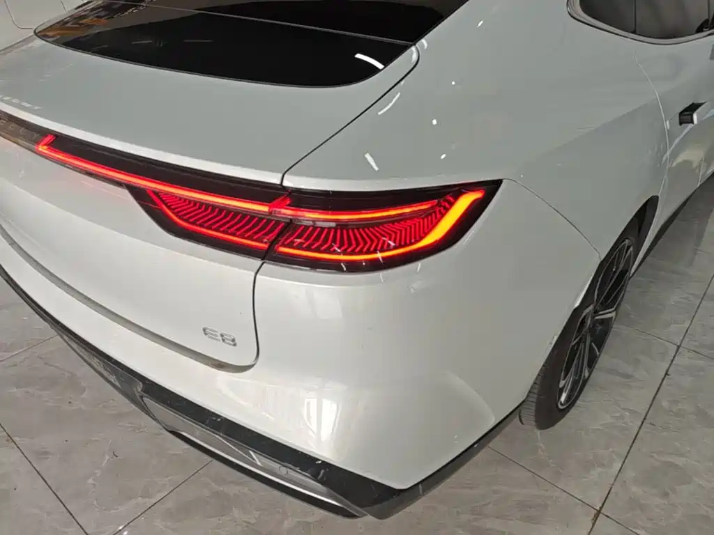 Geely Galaxy Galaxy E8 E8 2025 700km Smart Drive