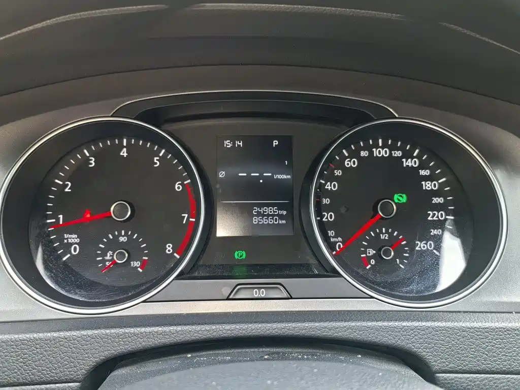 Volkswagen Golf — миниатюра 12