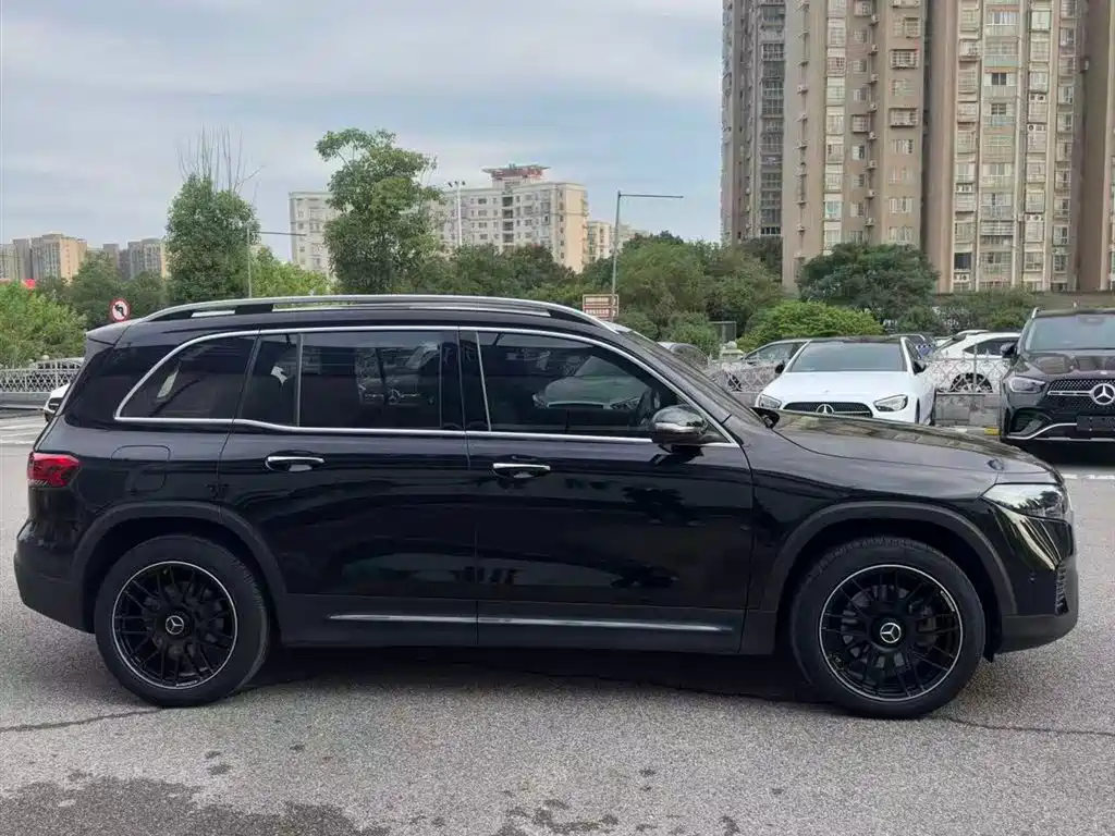 Mercedes-Benz EQB — миниатюра 7