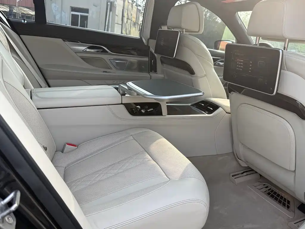 BMW 7 Series — фотографии объявления, Фото 12