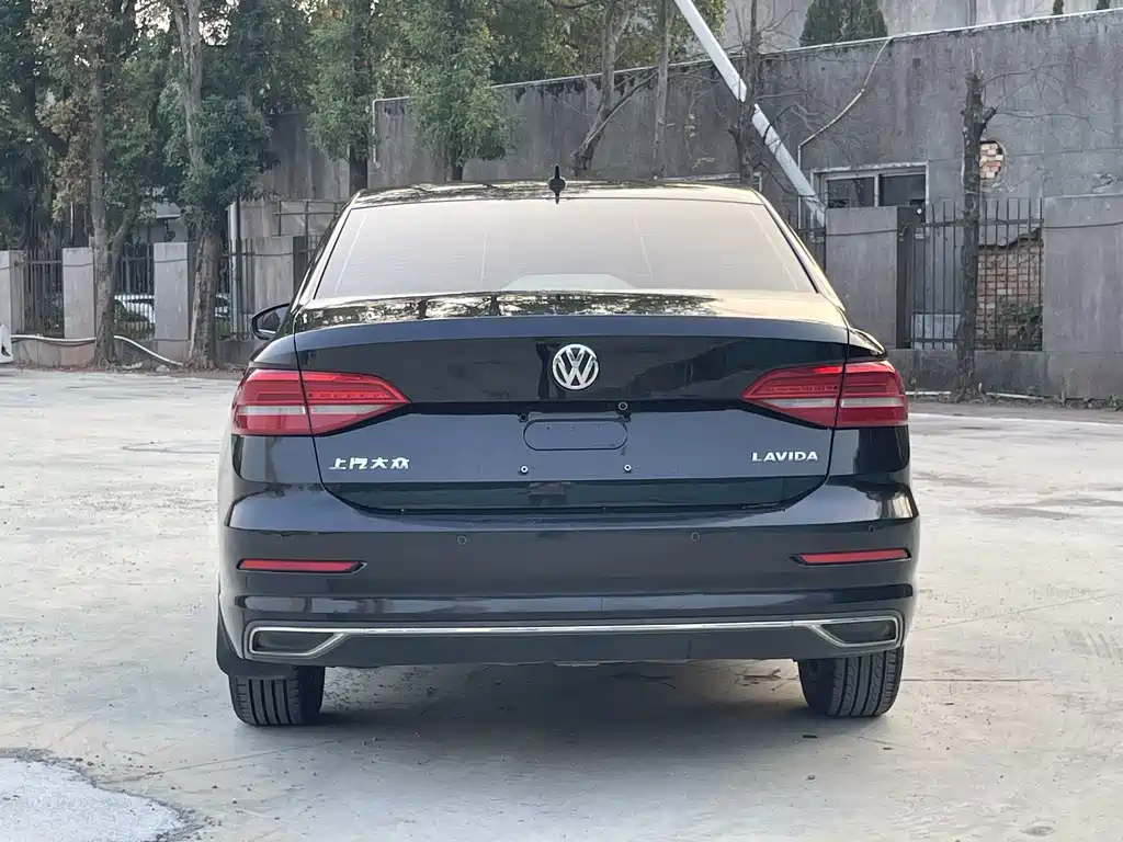 Volkswagen Lavida — миниатюра 8