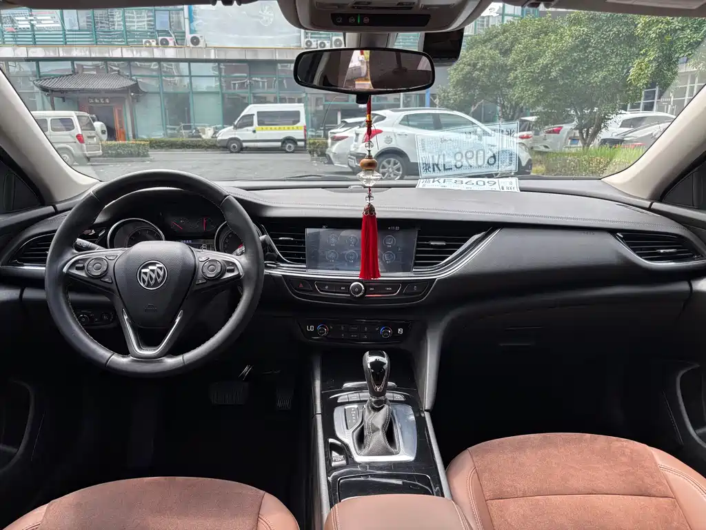 Buick Regal — миниатюра 6