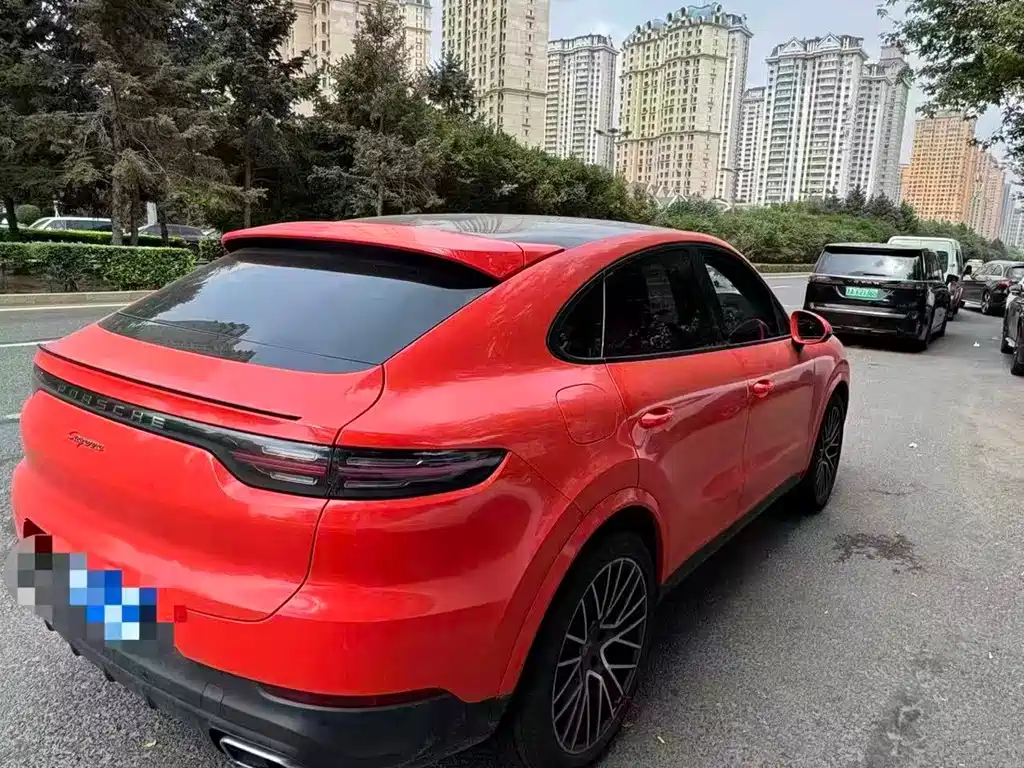 Porsche Cayenne — миниатюра 3